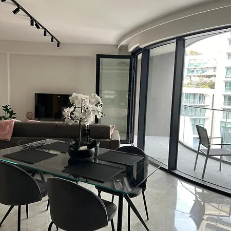 Apartment Exclusive 2 Bed - Mercury - Pool Access